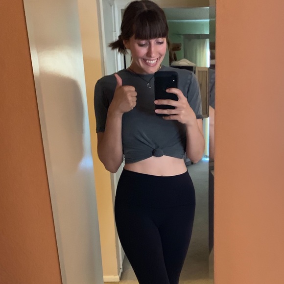 Meet your Posher, Emiley! - Picture 4 of 4